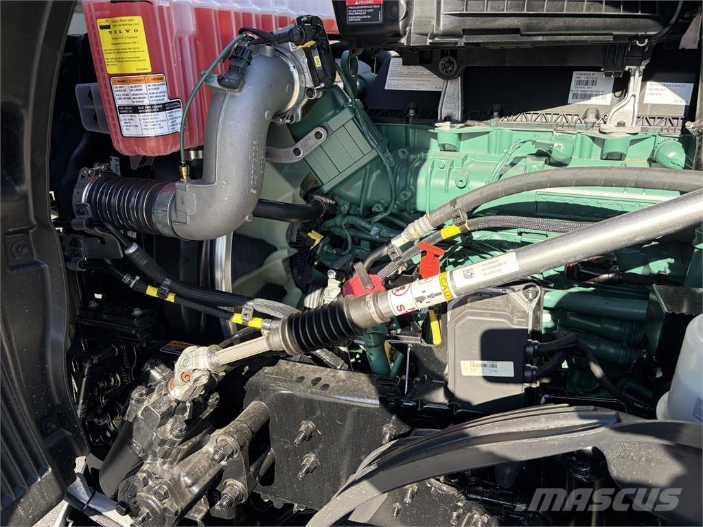 Volvo VNL64T860 Prime Movers