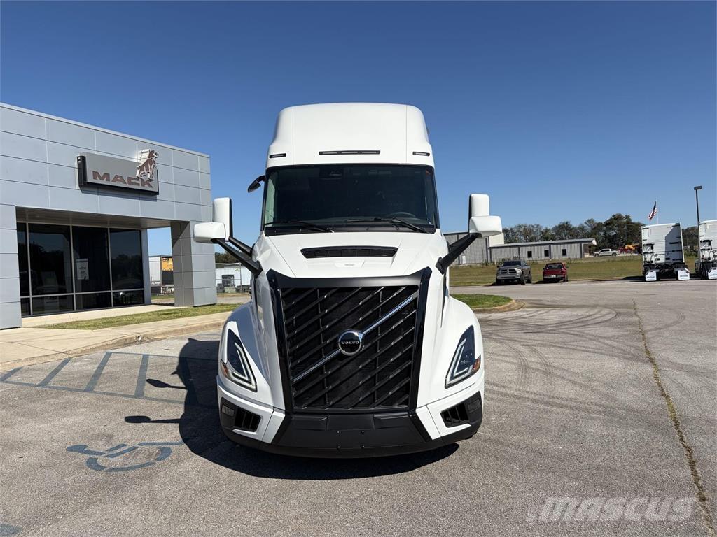 Volvo VNL64T860 Prime Movers