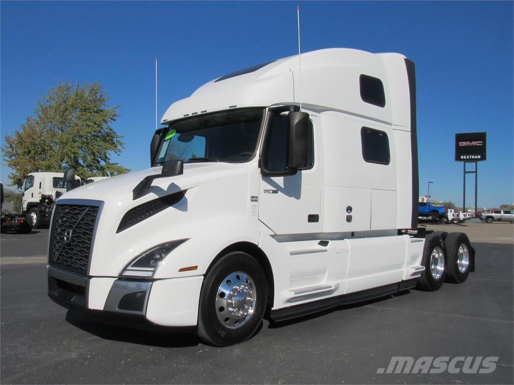 Volvo VNL64T860 Prime Movers