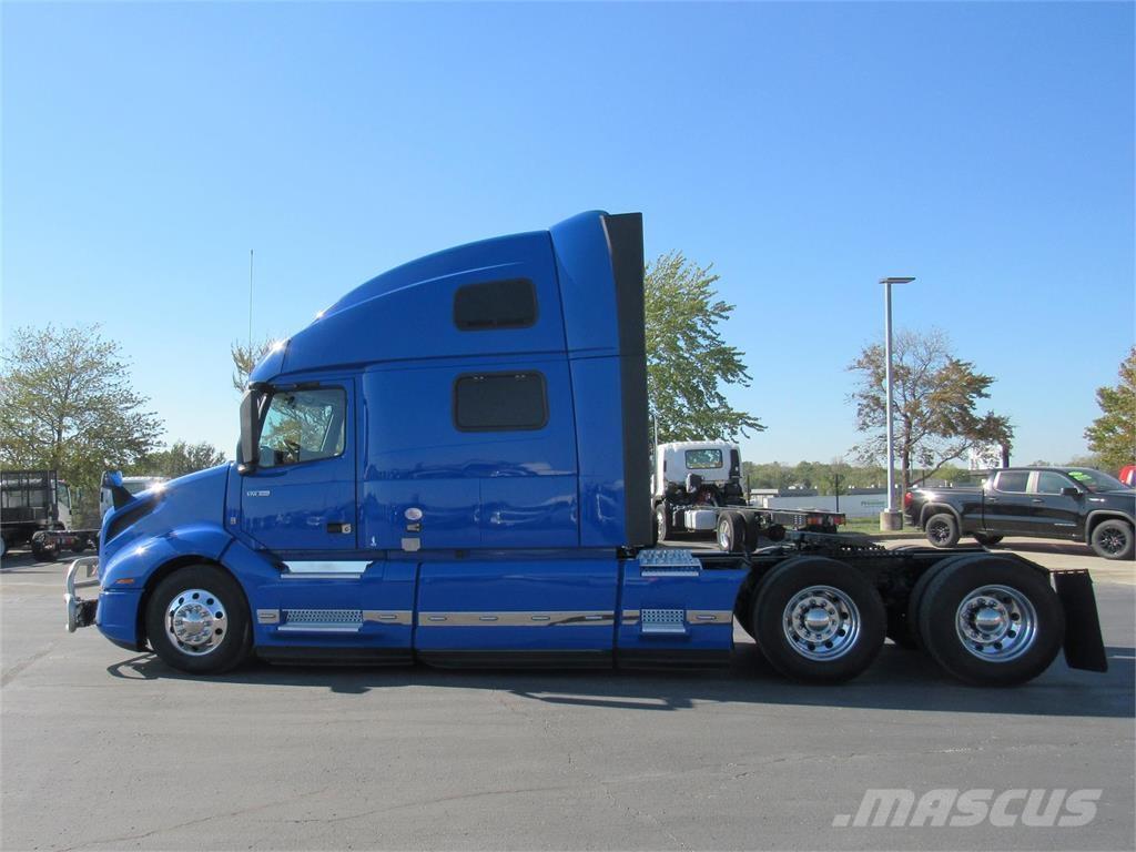 Volvo VNL860 Prime Movers