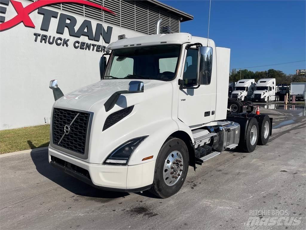 Volvo VNR64T Prime Movers