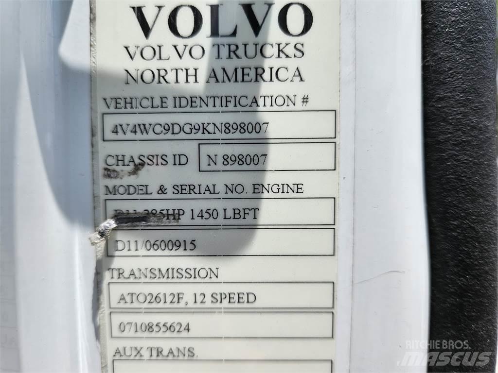 Volvo VNR64T300 Prime Movers
