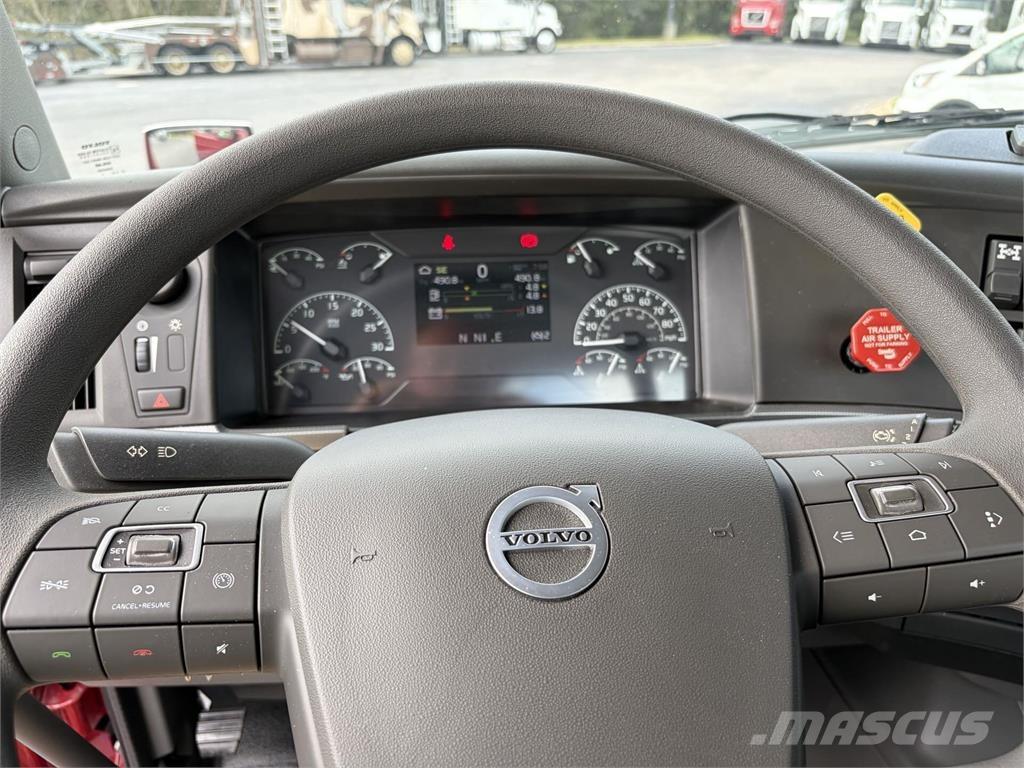 Volvo VNR64T300 Prime Movers