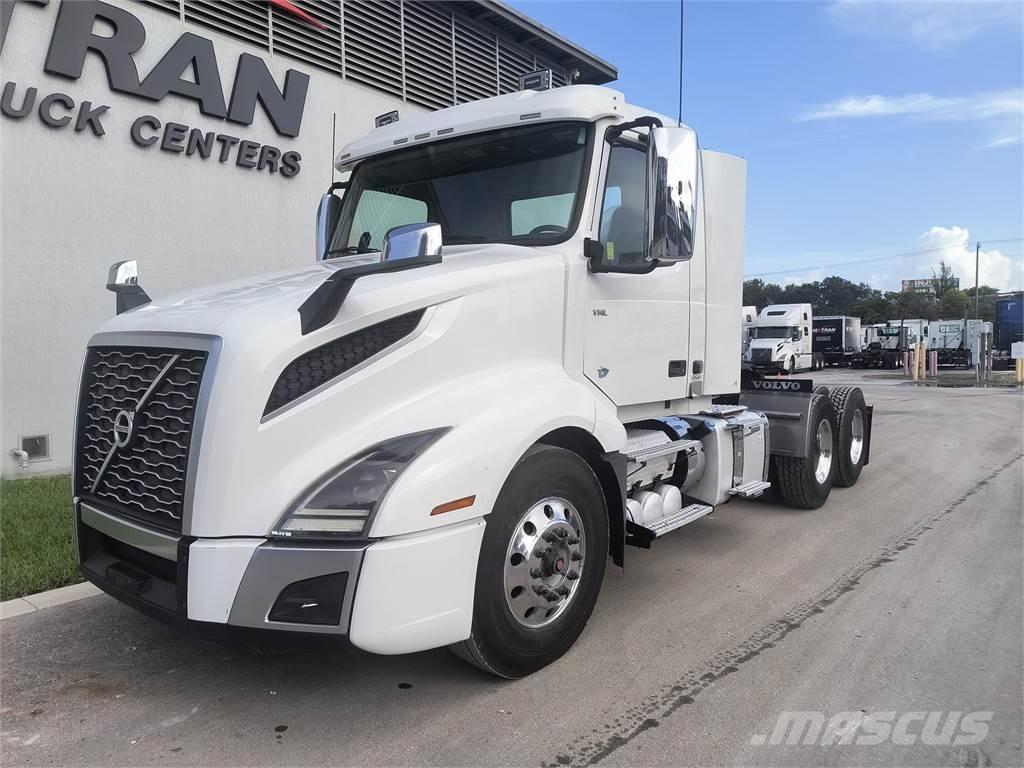Volvo VNR64T300 Prime Movers