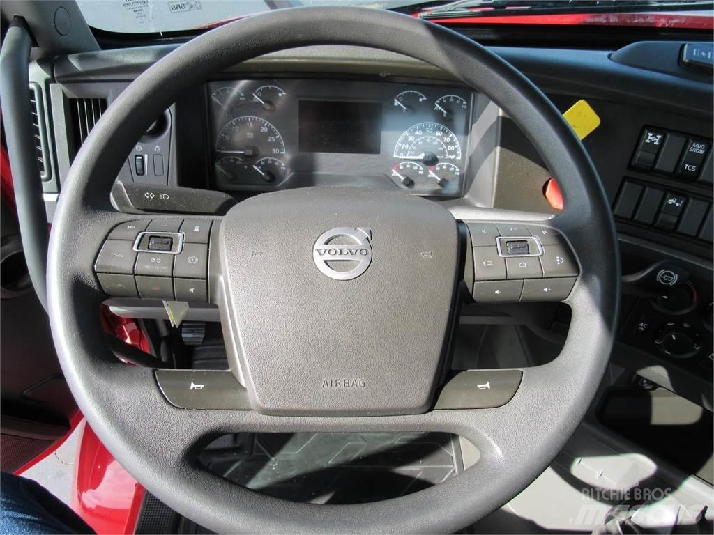 Volvo VNR64T300 Prime Movers