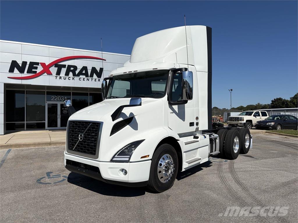 Volvo VNR64T300 Prime Movers