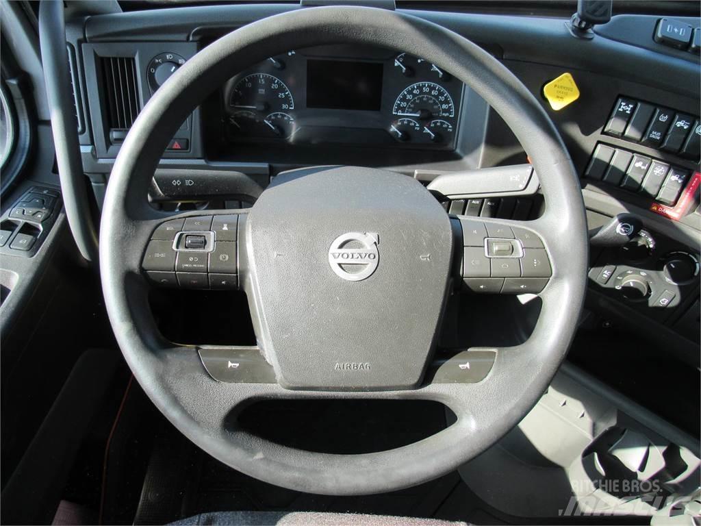 Volvo VNR64T400 Prime Movers