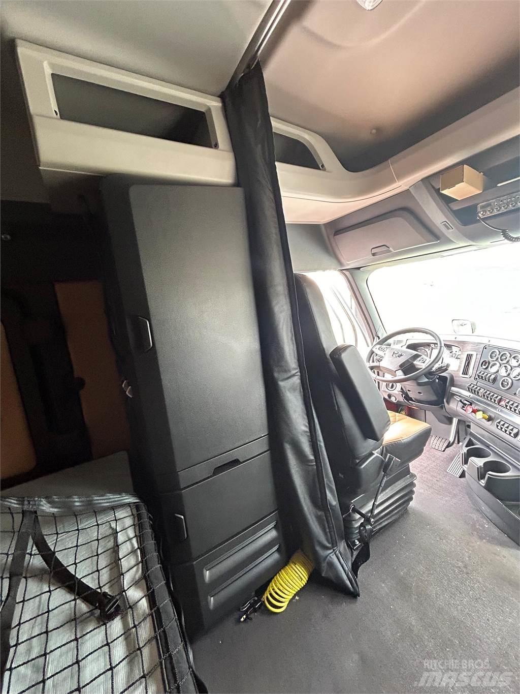Western Star 49X Prime Movers