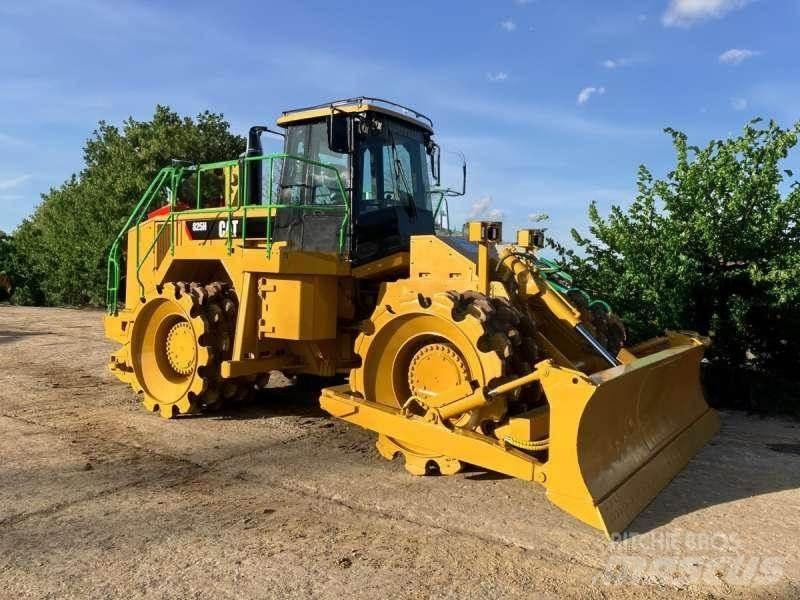 CAT 825H Waste compactors