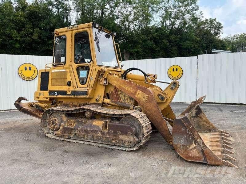 CAT 943 Crawler loaders