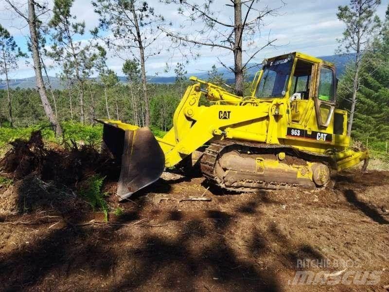 CAT 963 Crawler loaders