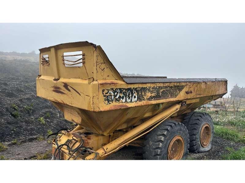 CAT D250B Tipper trailers