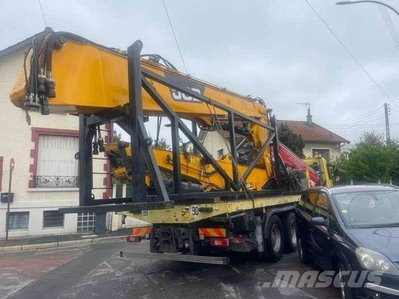 JCB JS360 Demolition excavators