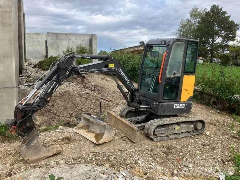 Volvo ECR25D Mini excavators < 7t (Mini diggers)