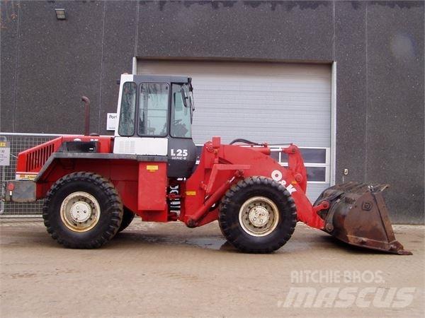 O&K L25B Wheel loaders