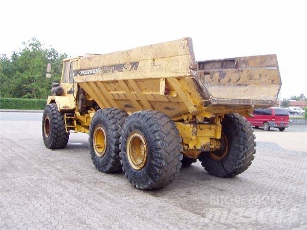 Volvo A25 Articulated Haulers