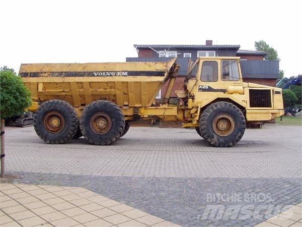Volvo A25 Articulated Haulers