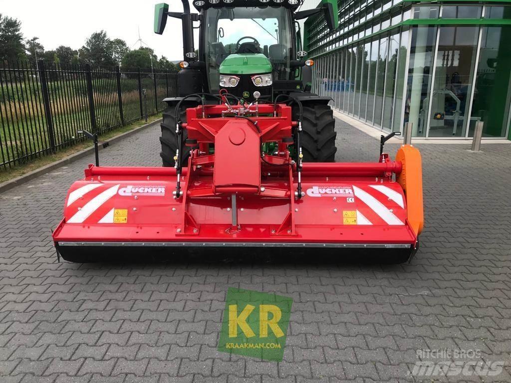 Dücker UM Pasture mowers and toppers