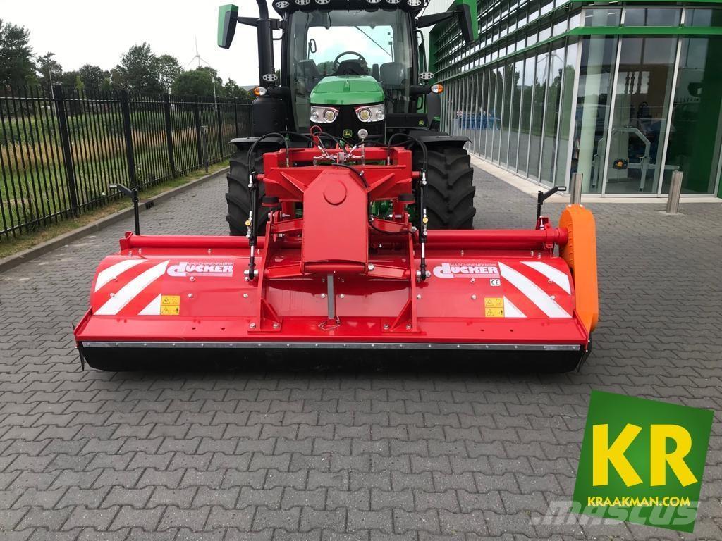 Dücker UM Pasture mowers and toppers