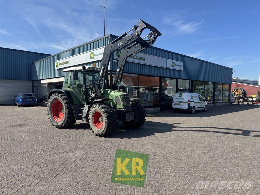 Fendt 716 Vario Tractors