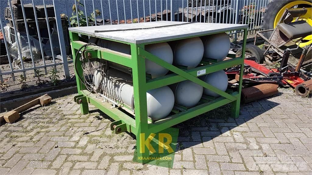 Hoaf 6x 116 liter Farm machinery