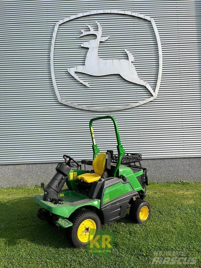 John Deere 1580 Rough, trim and surrounds mowers