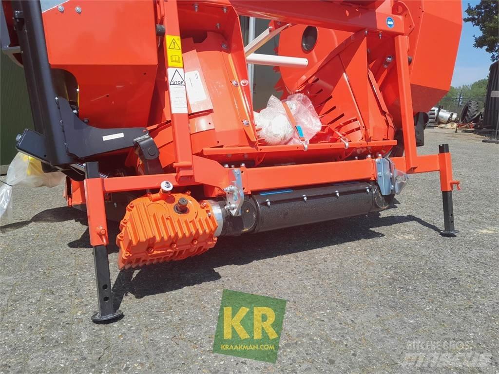 Kemper 445 Combine harvester heads