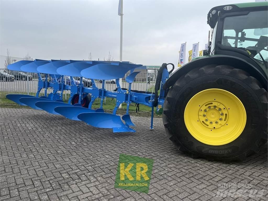 Lemken Juwel 8 Ploughs