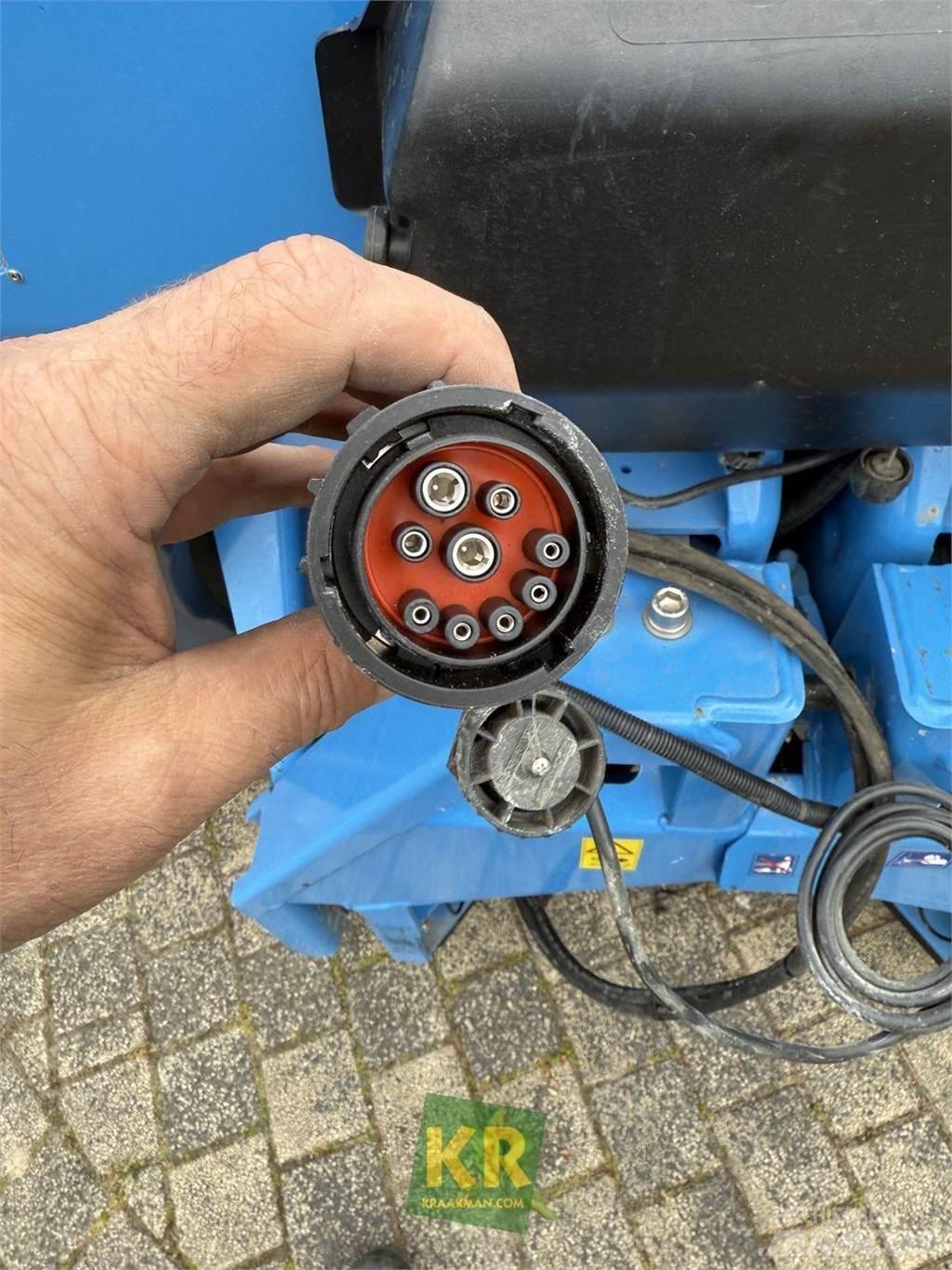 Lemken Polaris 14 Fertilizer sprayers
