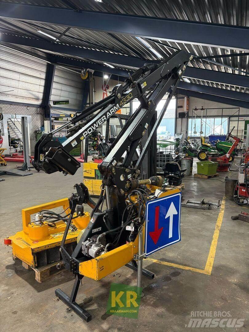 McConnel PA4330 Farm machinery