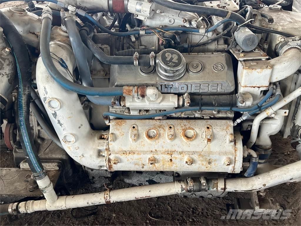 Detroit 6V92T Engines