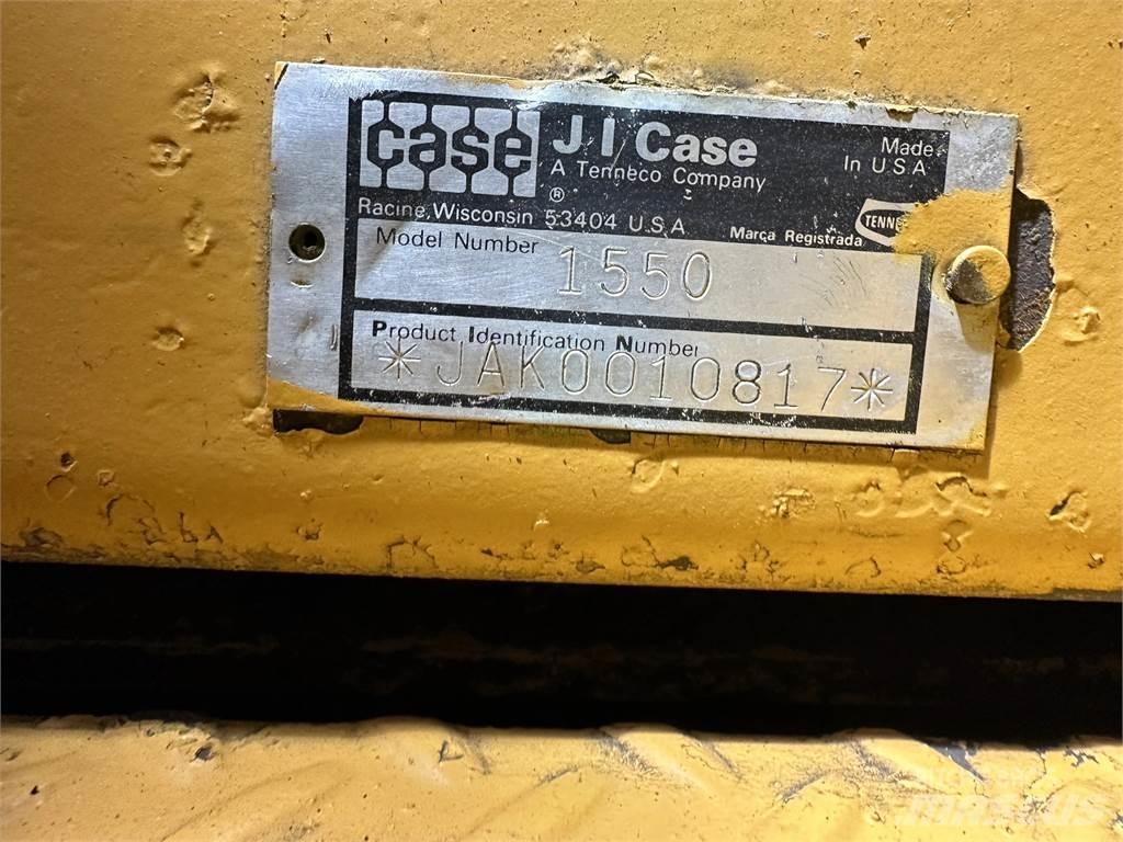 CASE 1550 Crawler dozers