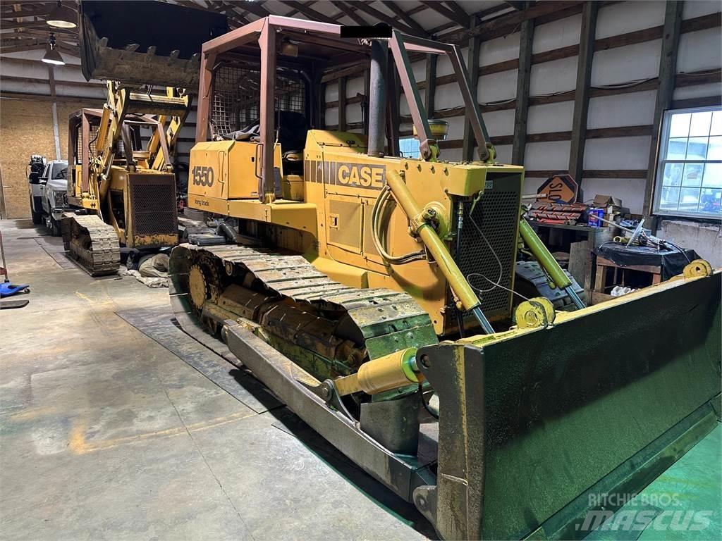 CASE 1550 Crawler dozers