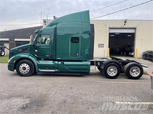 Peterbilt 579 Prime Movers