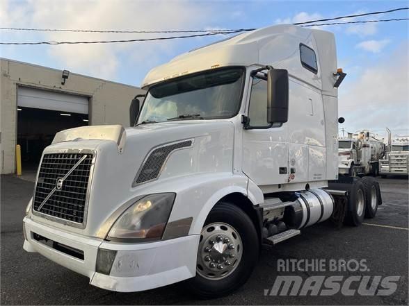 Volvo VNL64T670 Prime Movers