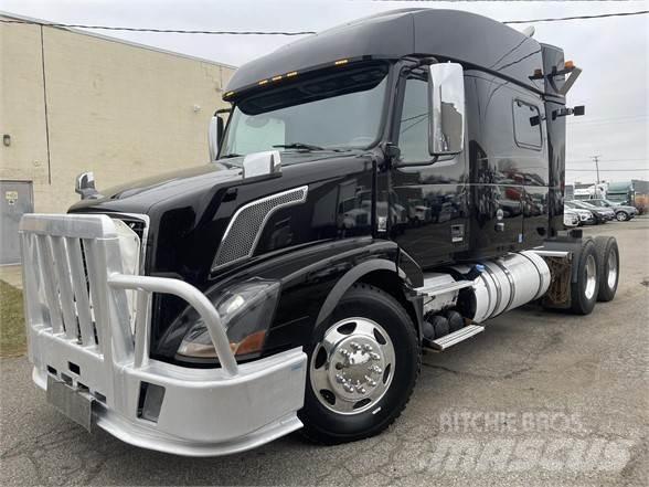 Volvo VNL64T730 Prime Movers