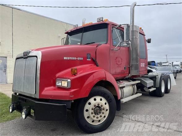 Western Star 4900 Prime Movers