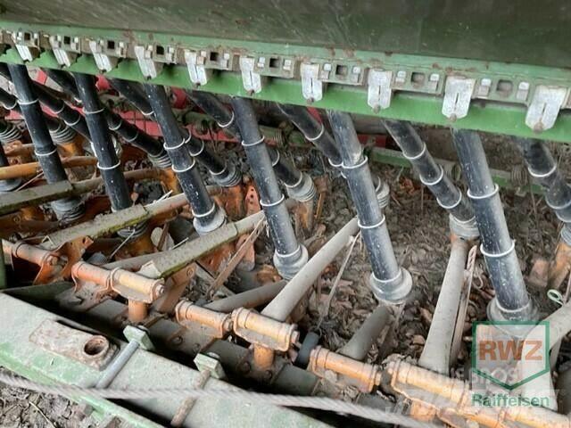 Amazone D25 07 Special Combination drills