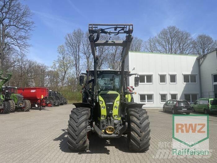CLAAS Arion 660 Tractors
