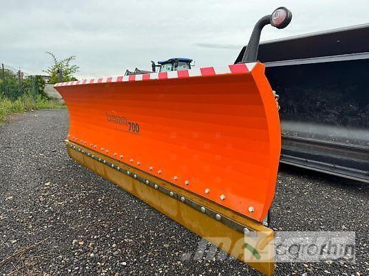  Escomel BEMA 700 Farm machinery