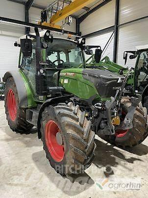 Fendt 211 VARIO Tractors