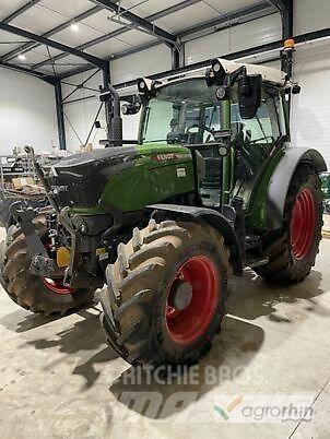 Fendt 211 VARIO Tractors