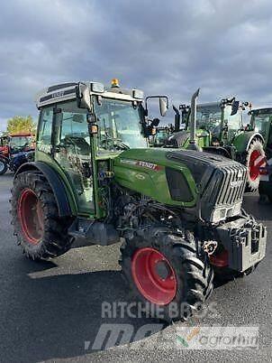 Fendt 211F Tractors