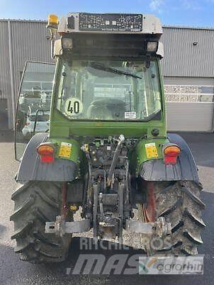 Fendt 211F Tractors
