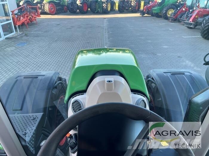 Fendt 724 VARIO GEN-6 Tractors