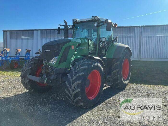 Fendt 824 VARIO SCR Tractors