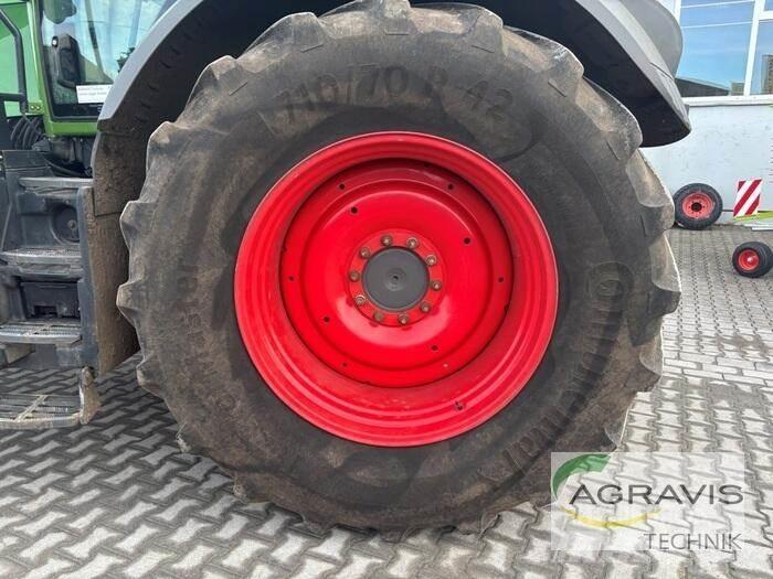 Fendt 826 VARIO S4 Tractors