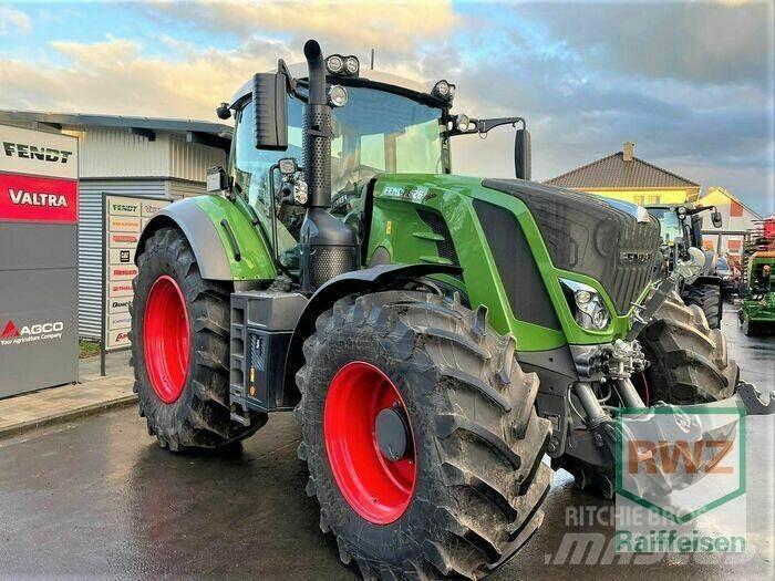 Fendt 828 Vario Tractors
