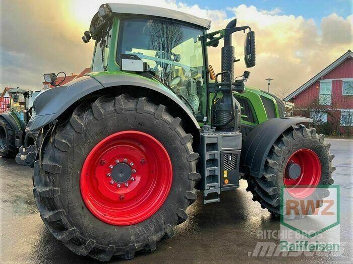 Fendt 828 Vario Tractors