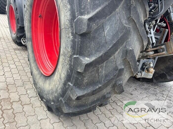 Fendt 828 VARIO S4 Tractors